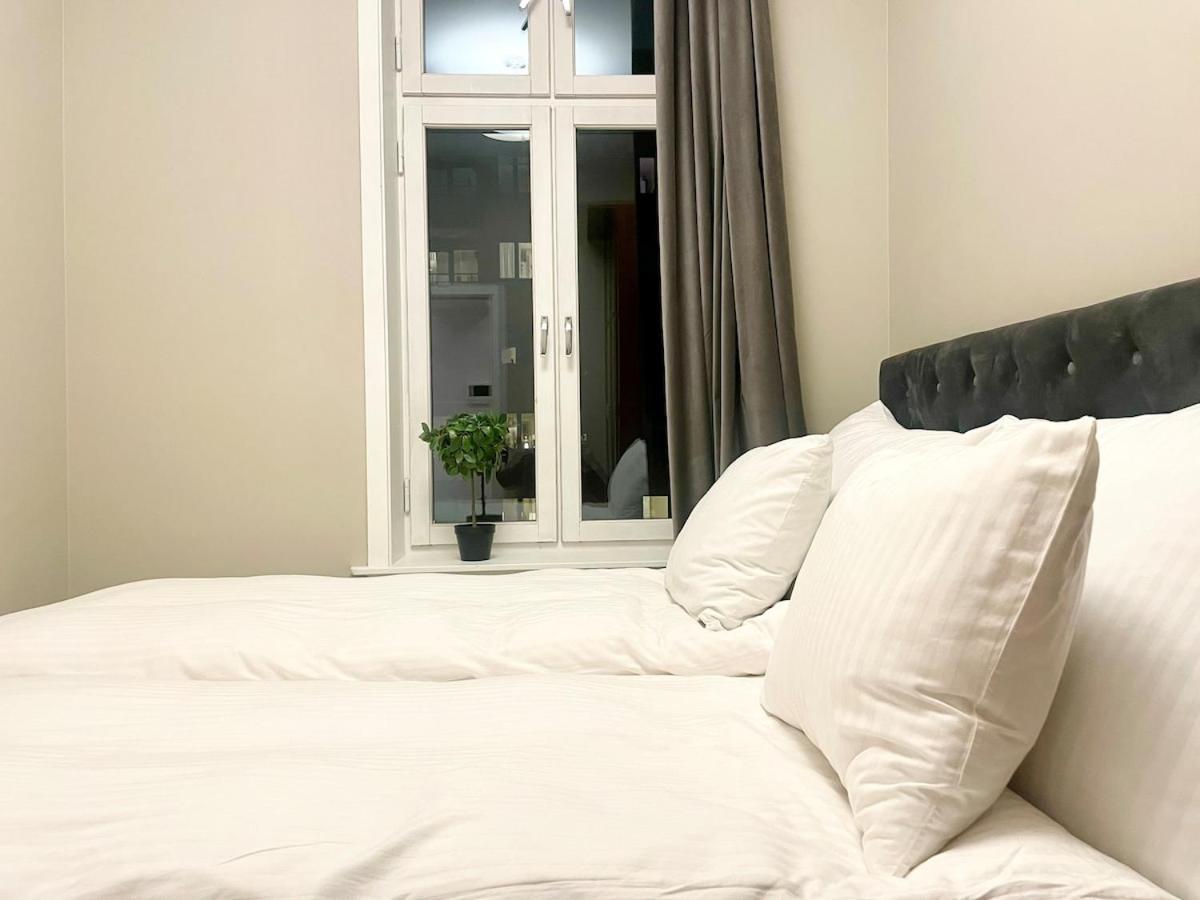 4 Bed Riverside Lejlighed Oslo